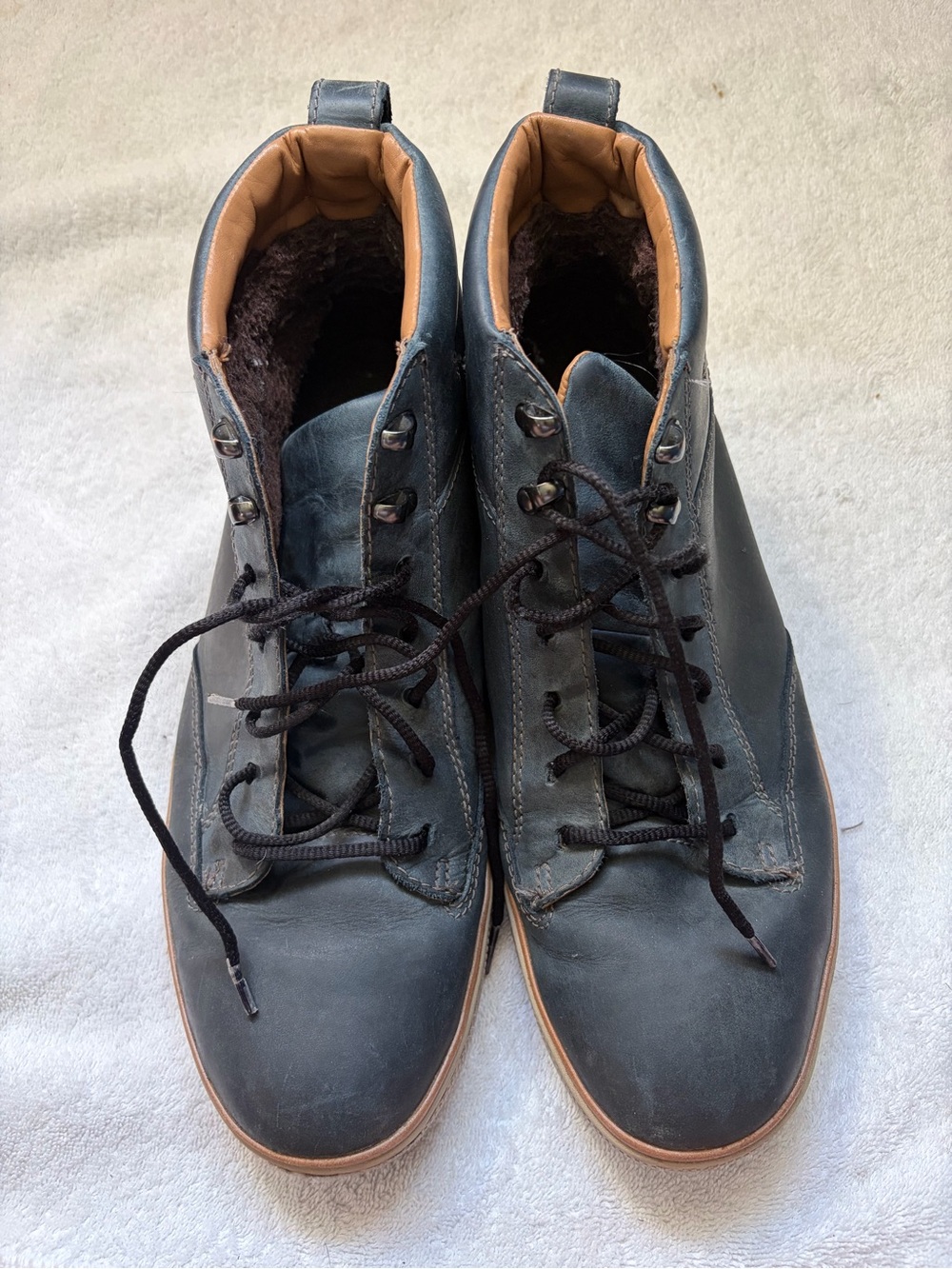 Clark’s Men's Gray Leather Lace-Up Casual Boots